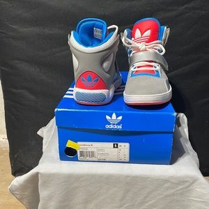 Women’s Adidas Roundhouse Sneakers